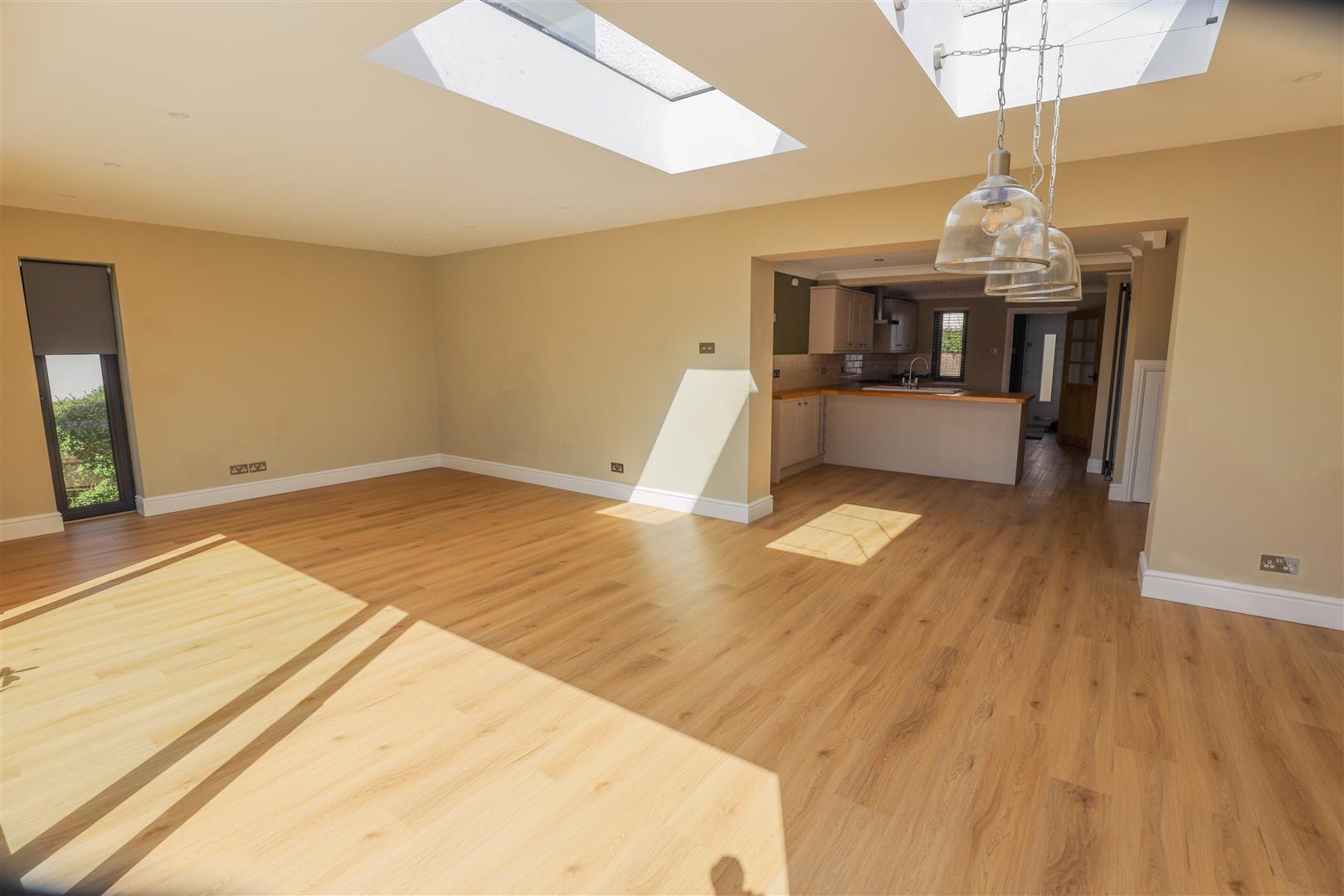 11 Porth-Y-Green Close, Llanblethian, Cowbridge, Vale Of Glamorgan, CF71 7JR